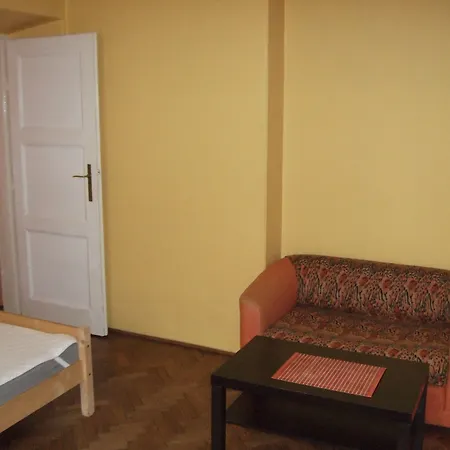 Old Walls Hostel