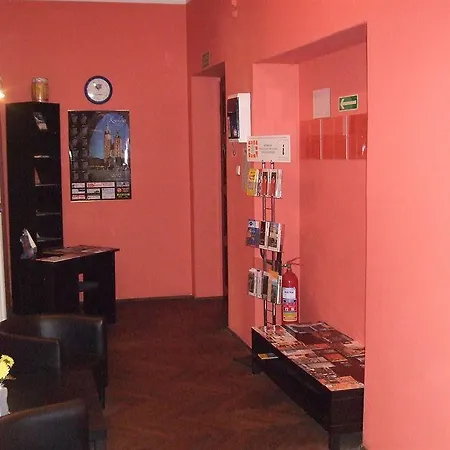 Old Walls Hostal