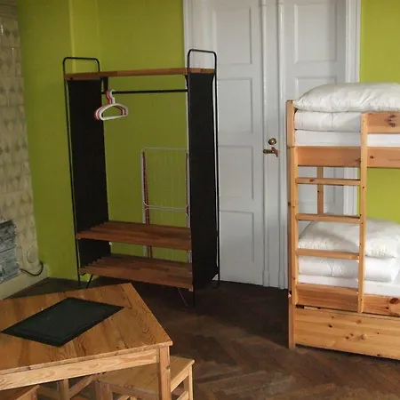 Old Walls Hostal *