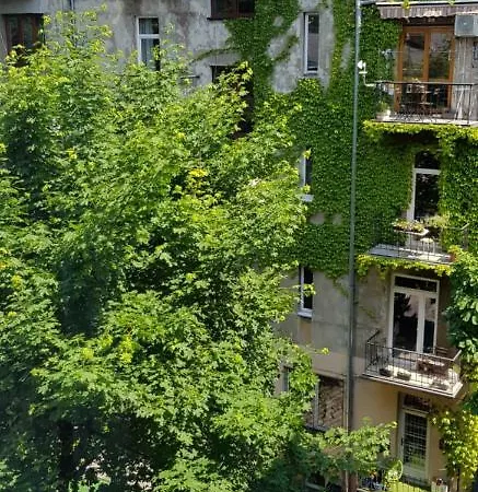Old Walls Hostel
